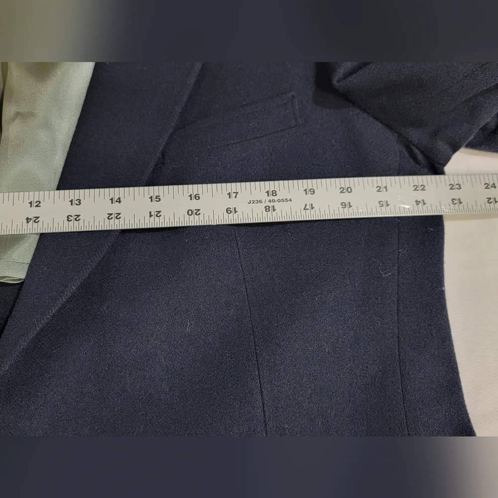 Cricketeer Wool Sport Coat/Classic Navy Blazer with Gold Buttons Mens Size 44